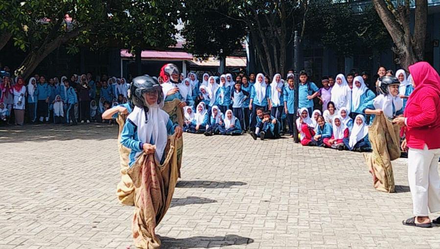 Semangat Merdeka Membara! Lomba HUT RI ke-80 di SMPN 10 Pekanbaru Bikin Lapangan Berguncang