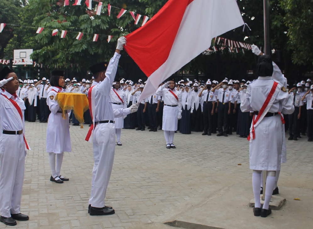 Pengibaran Sang Merah Putih oleh Pasukan Pengibar Bendera 